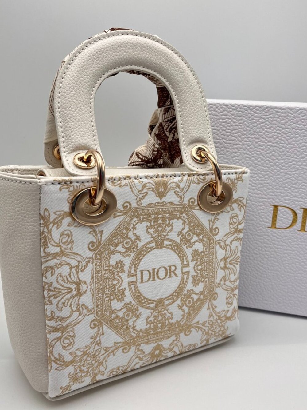 DIOR LIMITED EDITION LADY BAG [GWP] - Picture 3 of 8